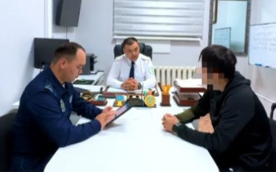 Полиция жартасқа көлік нөмірін жазған вандалға шара қолданды