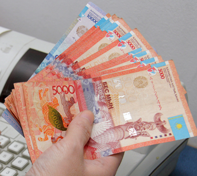 Алматы облысында оқушылар мен студенттер жазда 350 мың теңгеге дейін табыс таба алады