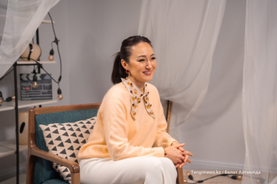 &ldquo;Қателерін мойындады&ldquo;. Бақыт Тұрман киноға қатысты сыннан кейін Мөлдір Мұқан туралы айтты