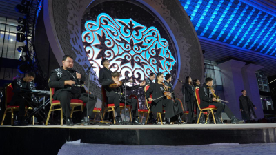 Алматыда «Ән қанатындағы Алматы» және «QAZAQSHA терапия» концерттері өтті