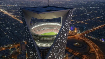 Сауд Арабиясындағы биік ғимараттың ішінде орналасқан стадион туралы видео рас па?