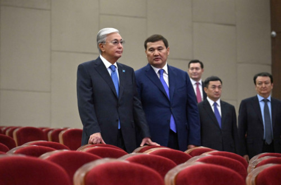 Президент Өнер орталығына барды