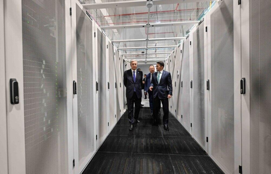 Астанада Орталық Азиядағы ең қуатты суперкомпьютер іске қосылды